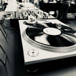 Turntable on deck Saturdays Turntable on deck Saturdays