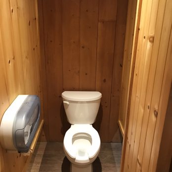 Parc Omega - Very clean facilities - Zoos Near Me - Montebello, Quebec