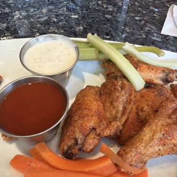 1890 at the Arcade - Wings - American Near Me - Cleveland, Ohio