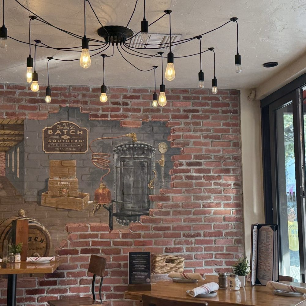 Batch Local Kitchen - Window seat - Cocktail Bars Near Me - West Palm Beach, Florida Batch Local Kitchen - Window seat - Cocktail Bars Near Me - West Palm Beach, Florida