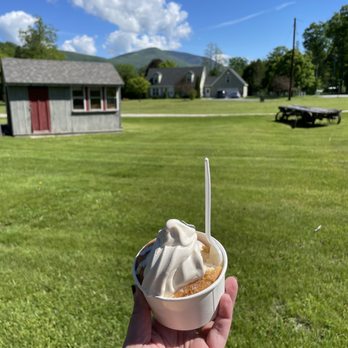 Sugar Shack - Creamy! - Souvenir Shops Near Me - Arlington, Vermont