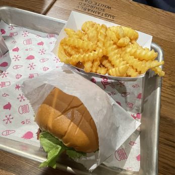 Shake Shack Baybrook - Shack burger and crinkle fries - Fast Food Near Me - Webster, Texas Shake Shack Baybrook - Shack burger and crinkle fries - Fast Food Near Me - Webster, Texas