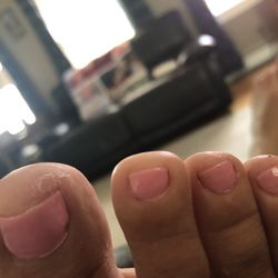 Middletown Chocolate Spa & Nails - Looks terrible