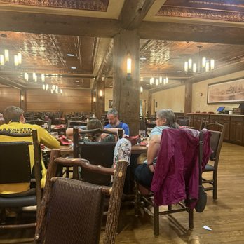 The Keeter Center - Dinning area - Hotels Near Me - Point Lookout, Missouri