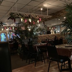 Mario's Italian Restaurant - Decor in restaurant