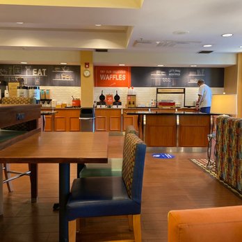 Hampton Inn & Suites Lathrop - Hotels Near Me - Lathrop, California