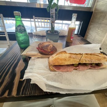 Le Petit Parisien - The Perisein, Strawberry chocolate croissant - Sandwiches Near Me - New York, New York Le Petit Parisien - The Perisein, Strawberry chocolate croissant - Sandwiches Near Me - New York, New York