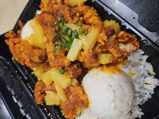 Mgwalexs Hawaiian Grill by null