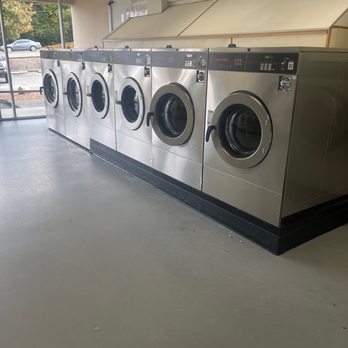 Tualatin Laundromat - Larger washing machines. $7.50 per wash. - Laundromat Near Me - Tualatin, Oregon Tualatin Laundromat - Larger washing machines. $7.50 per wash. - Laundromat Near Me - Tualatin, Oregon