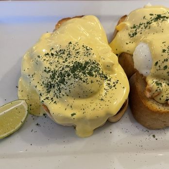 Tonys Bistro - Smoked Salmon Eggs Benedict - Cafes Near Me - Cork, Colorado Tonys Bistro - Smoked Salmon Eggs Benedict - Cafes Near Me - Cork, Colorado