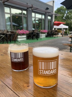 Standard Beer + Food by null