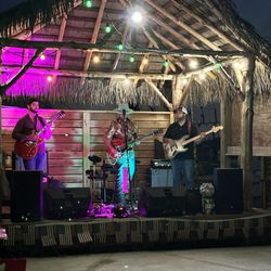 Dorados Restaurant and Bar - Live music