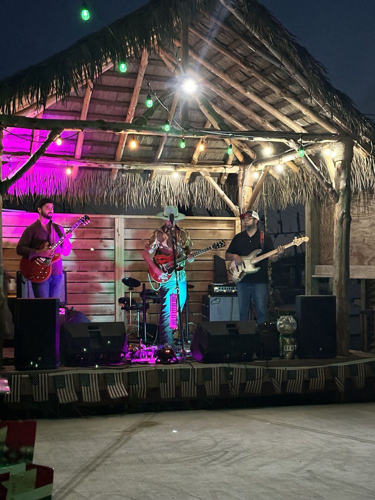 Dorados Restaurant and Bar