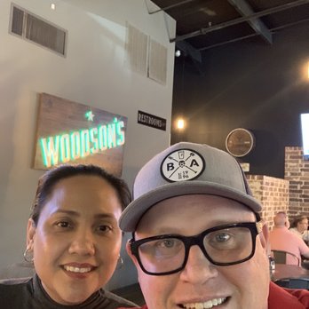 Woodson's Local Tap + Kitchen - Great Hangout in Conroe/The Woodlands area. - Comfort Food Near Me - Conroe, Texas