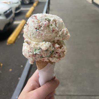 Cloud City Ice Cream - Circus friends - Ice Cream & Frozen Yogurt Near Me - Portland, Oregon Cloud City Ice Cream - Circus friends - Ice Cream & Frozen Yogurt Near Me - Portland, Oregon