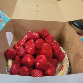 Gizdich Ranch - Strawberry pie - Bakeries Near Me - Watsonville, California