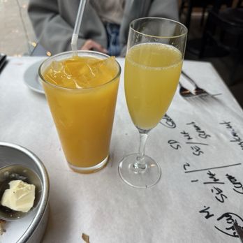Medium Rare - Mimosa - Steakhouses Near Me - Arlington, Virginia