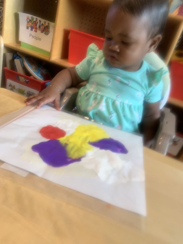 Robinson Daycare - childcare center in Bakersfield, CA