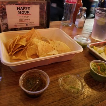 Taco Chelo - Chips and salsa - Tacos Near Me - Phoenix, Arizona