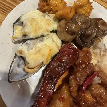 City Buffet - Baked muscles, bbq ribs, more chicken options, coconut shrimp and mushrooms - Buffets Near Me - Littleton, Colorado