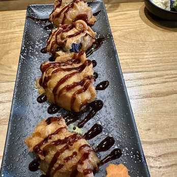 Tane Vegan Izakaya - Stuffed deep fried mushrooms with tofu. Very filling & delicious. But definitely too much for one - Sushi Bars Near Me - Honolulu, Hawaii