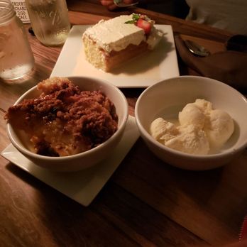 Shyndigz - Pecan streudal bread pudding al la mode - Desserts Near Me - Richmond, Virginia Shyndigz - Pecan streudal bread pudding al la mode - Desserts Near Me - Richmond, Virginia