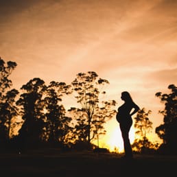 Beautiful Sunset Maternity Shoot