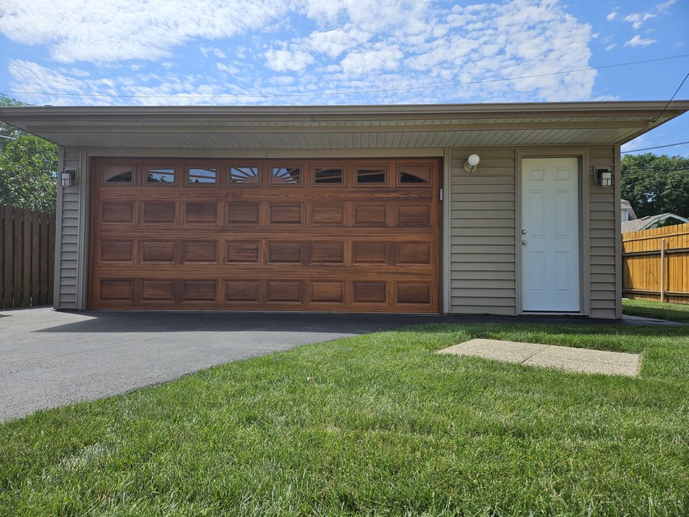 AR BE Garage Doors - Garage Door Contractor in Oak Lawn, IL