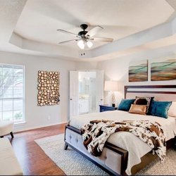 Landry Designs - Primary bedroom