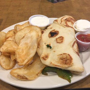 Eat'n Park - That bomb a$$ Grilled Chicken Flatbread & fresh house chips! - Breakfast & Brunch Near Me - Pittsburgh, Pennsylvania Eat'n Park - That bomb a$$ Grilled Chicken Flatbread & fresh house chips! - Breakfast & Brunch Near Me - Pittsburgh, Pennsylvania
