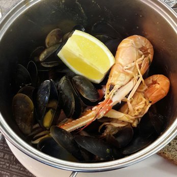 Fishbone - Seafood Hotpot - Seafood Near Me - Dublin, D