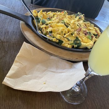 Tout Suite - Egg Scrambler with turkey bacon spinach - Cafes Near Me - Houston, Texas Tout Suite - Egg Scrambler with turkey bacon spinach - Cafes Near Me - Houston, Texas