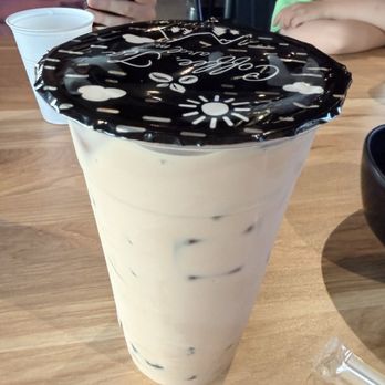 Ramen Hub & Sushi - Orange - Black Milk Tea 24oz - Ramen Near Me - Orange, California Ramen Hub & Sushi - Orange - Black Milk Tea 24oz - Ramen Near Me - Orange, California