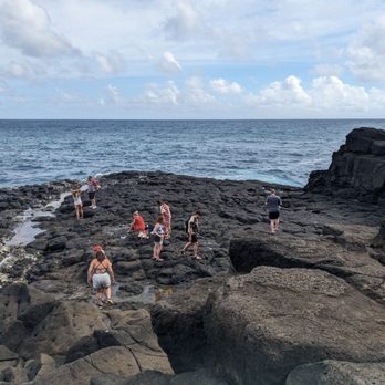 Queen's Bath - The way down? - Landmarks & Historical Buildings Near Me - Princeville, Hawaii