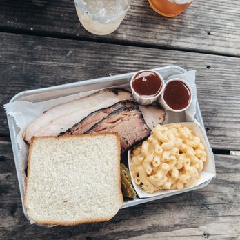 CorkScrew BBQ - BBQ moist brisket and BBQ turkey with a side of mac n cheese - Barbeque Near Me - Spring, Texas