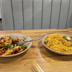 Woking Dragon - Fiery Schezuan Prawns and Singapore Noodles