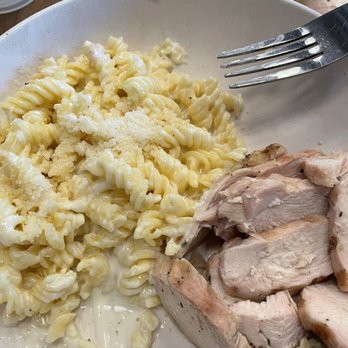 Flower Child - Chicken, Smashed Potato, Gluten-Free Mac & Cheese - Salad Near Me - Atlanta, Georgia