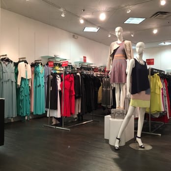 BCBGMAXAZRIA Factory - Women's Clothing Near Me - Woodbridge, Virginia