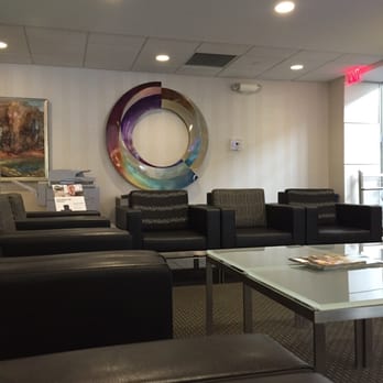 Patrick BMW - The waiting area - Car Dealers Near Me - Schaumburg, Illinois Patrick BMW - The waiting area - Car Dealers Near Me - Schaumburg, Illinois