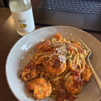 Lately Cafe - Shrimp pasta - Coffee & Tea Near Me - Long Island City, New York
