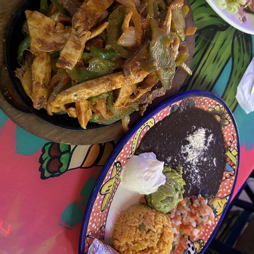 La Fortaleza - Fajitas - Mexican Near Me - Lodi, New Jersey La Fortaleza - Fajitas - Mexican Near Me - Lodi, New Jersey