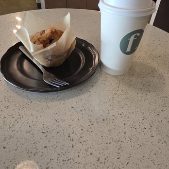 Froth Coffeehouse - London Fog Tea and a blue berry muffin - Coffee & Tea Near Me - Fargo, North Dakota Froth Coffeehouse - London Fog Tea and a blue berry muffin - Coffee & Tea Near Me - Fargo, North Dakota