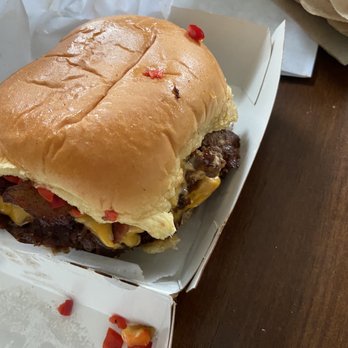 Shake Shack El Segundo - This was supposed to be lettuce wrapped regular Cheeseburger. Instead received a burger with bacon and peppers not lettuce wrapped. - Burgers Near Me - El Segundo, California
