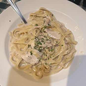 Johnny Carino's - Chicken Classic Fettuccine Alfredo - Italian Near Me - Eastvale, California Johnny Carino's - Chicken Classic Fettuccine Alfredo - Italian Near Me - Eastvale, California