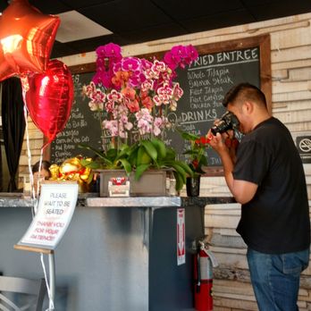 Ragin' Crawfish - Cajun/Creole Near Me - Oxnard, California