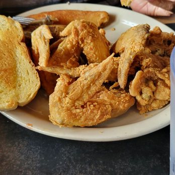 Nikola's Restaurant - 6 piece boasted wings, boasted potatoes - Barbeque Near Me - Southfield, Michigan Nikola's Restaurant - 6 piece boasted wings, boasted potatoes - Barbeque Near Me - Southfield, Michigan