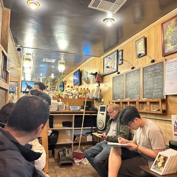 Oishii - Sushi Bars Near Me - Houston, Texas
