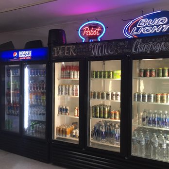 Ten O Six - Beer and drink coolers - Seafood Near Me - Kill Devil Hills, North Carolina