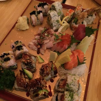 Douzo - Sashimi platter and random rolls - Sushi Bars Near Me - Boston, Massachusetts