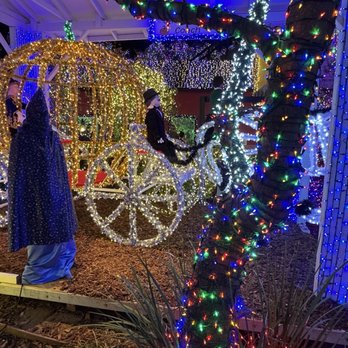 Deacon Dave's Christmas Lights - Holiday Decorating Services Near Me - Livermore, California Deacon Dave's Christmas Lights - Holiday Decorating Services Near Me - Livermore, California